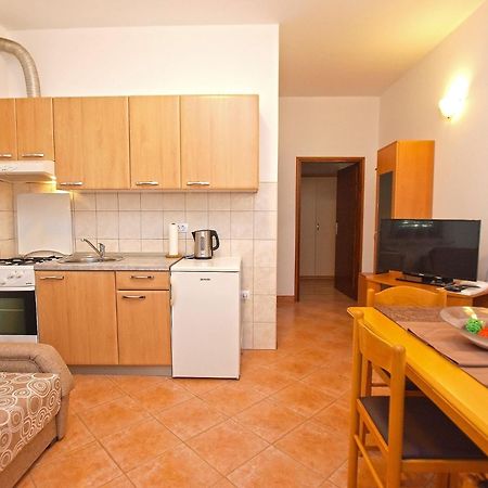 Apartment Claudio 1136 Galižana エクステリア 写真