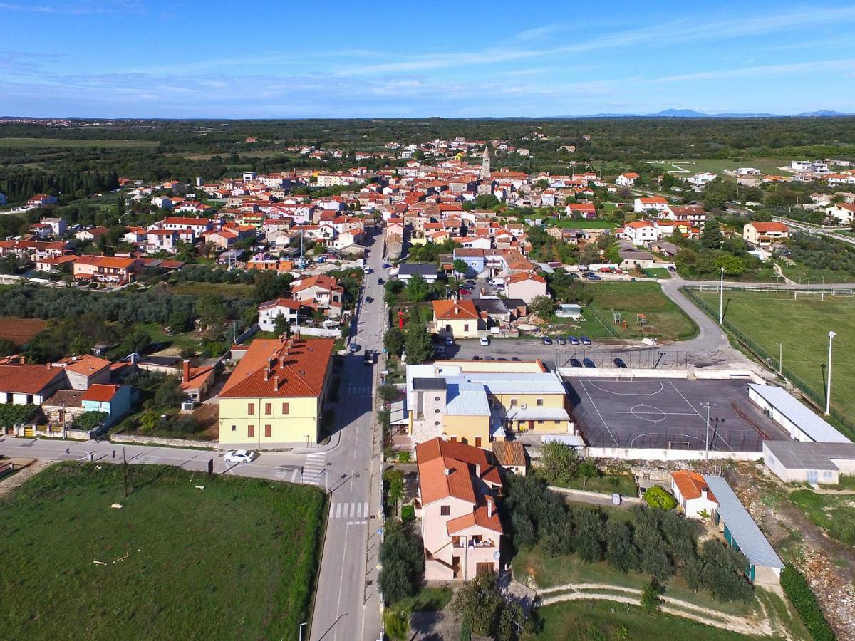 Apartment Claudio 1136 Galižana エクステリア 写真